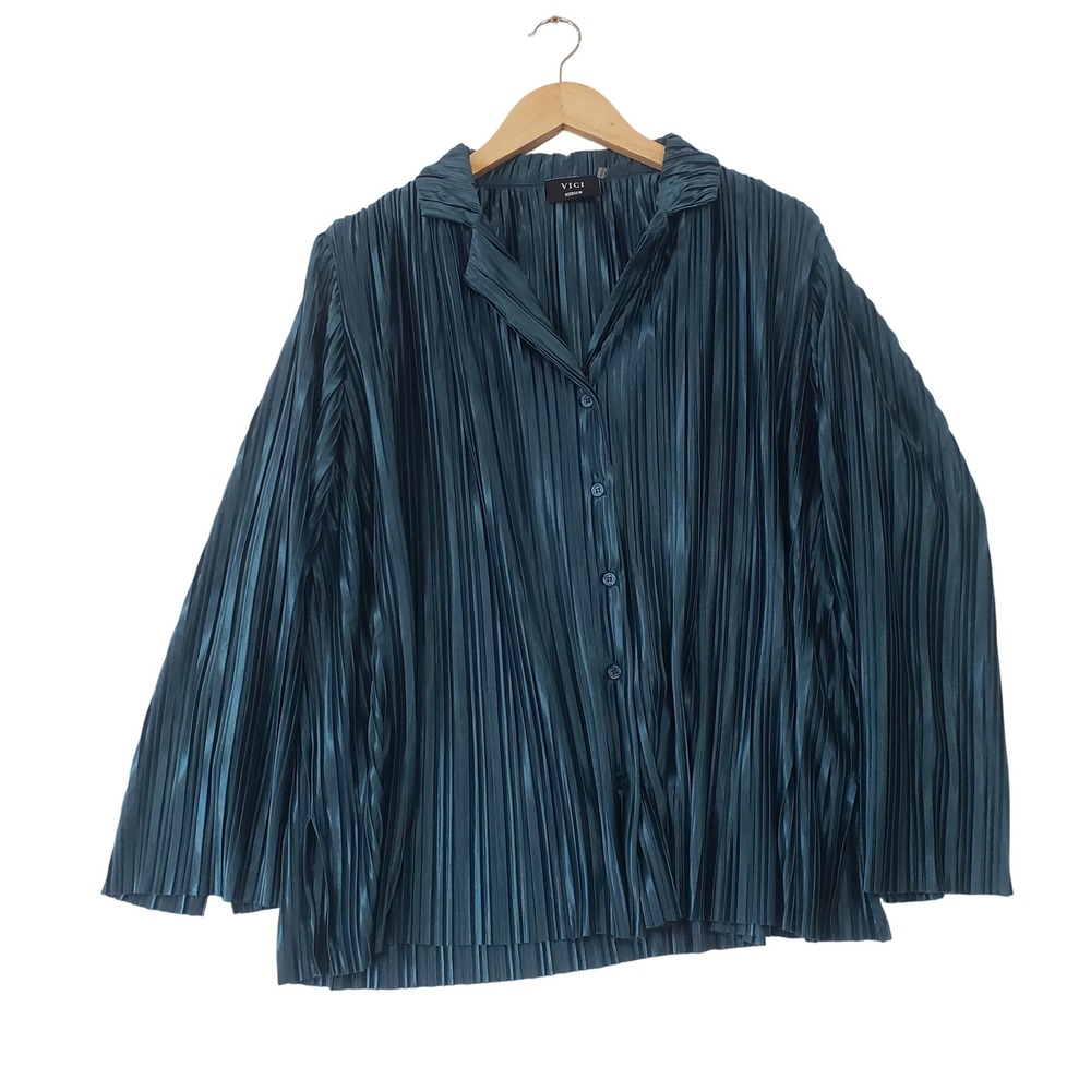 VICI Pleated Button Down Shirt Womens‎ Medium Teal Accordion Long Sleeve Chic
